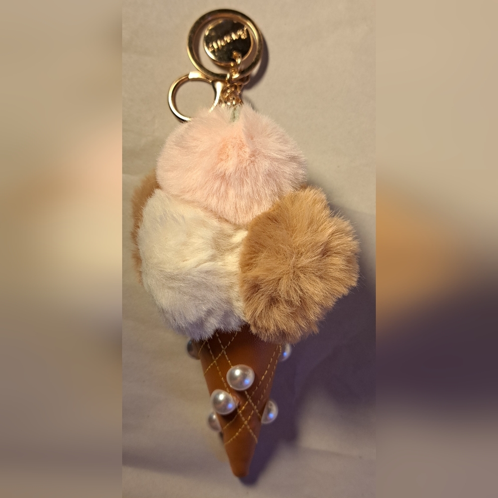 Cute Bewaltz Super Soft PomPom Ice Cream Cone Bag  Charm Keychain